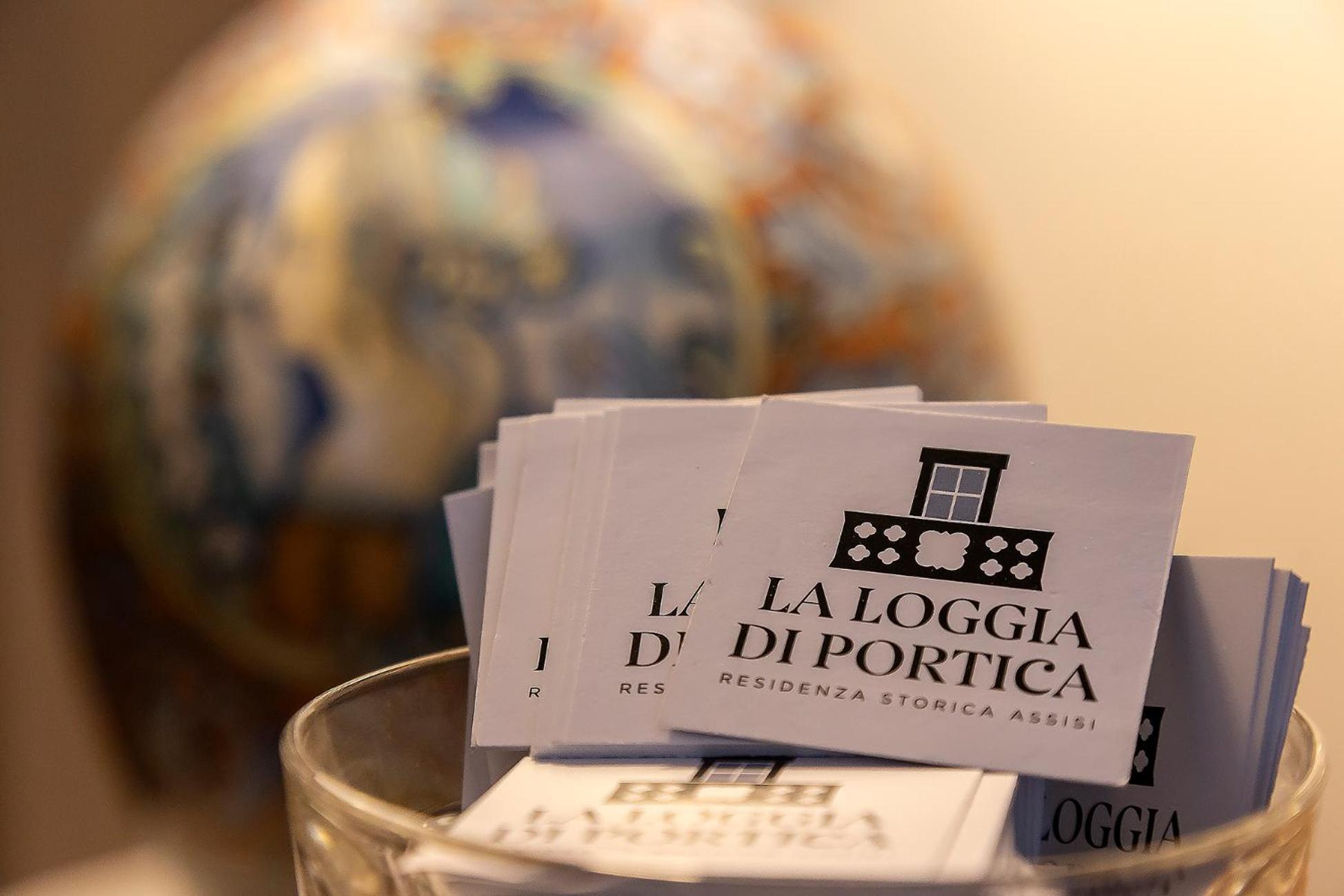 شقة La Loggia Di Portica Residenza Storica Nel Centro Di أسيسي المظهر الخارجي الصورة
